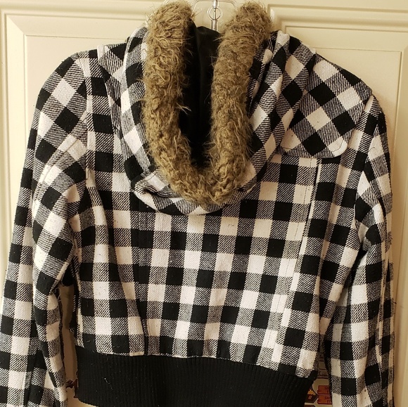 Winter checquered Jacket - Picture 2 of 6